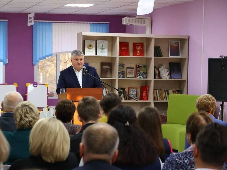 Дронов поручил отремонтировать дороги к маревским деревням Одоево и Сысоево