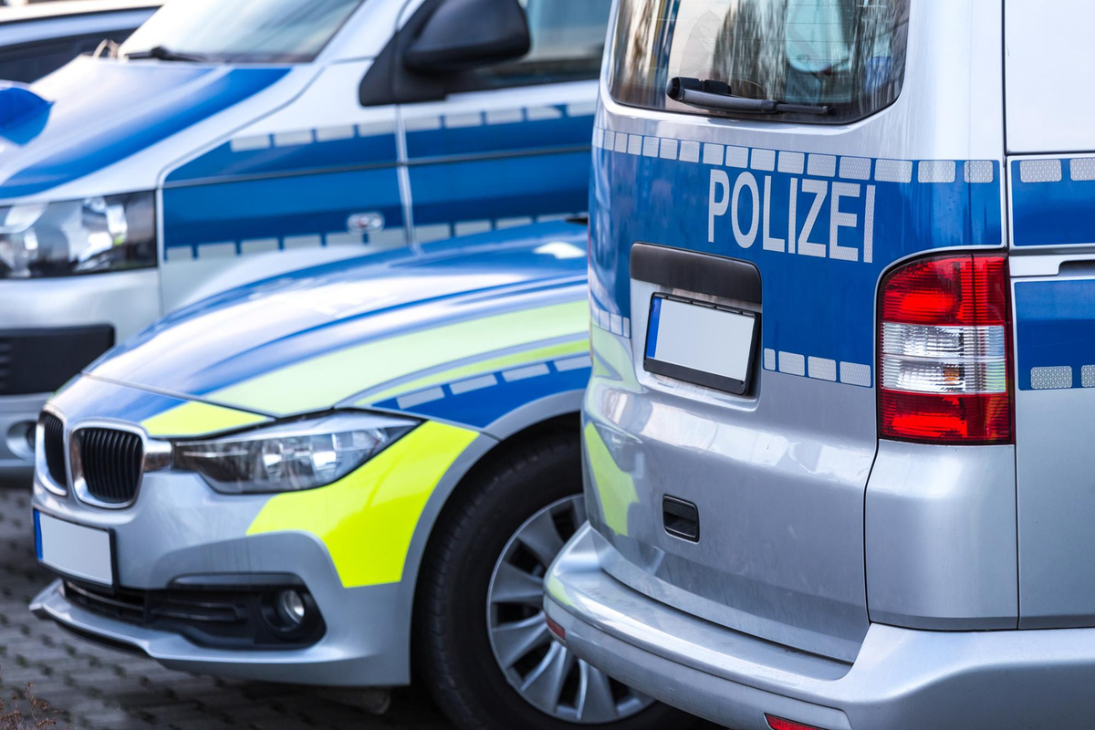 Германия — Пять мужчин. Одна девочка.