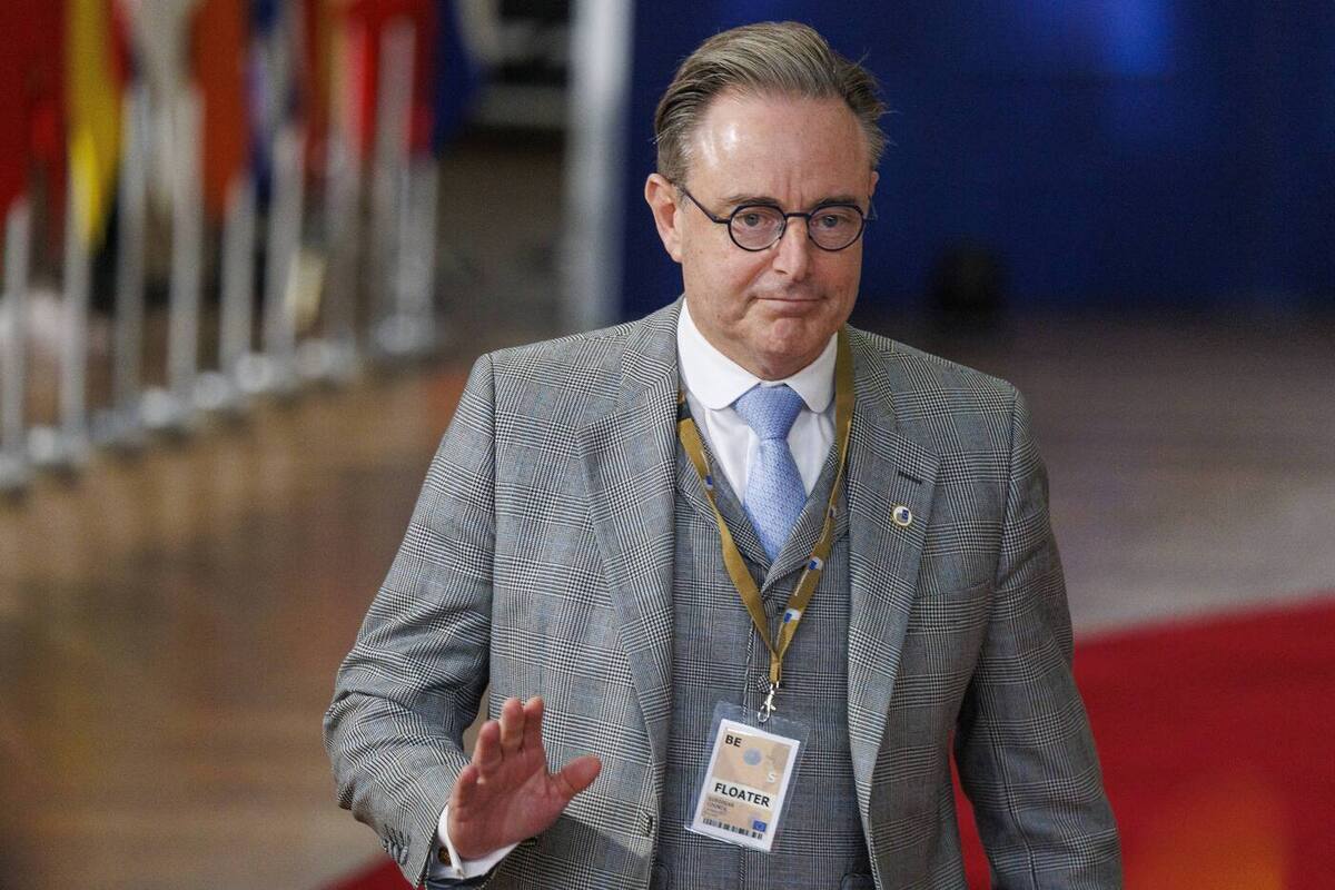 Издание Politico назвало де Вевер, Мерца и Фицо "плохими мальчиками"