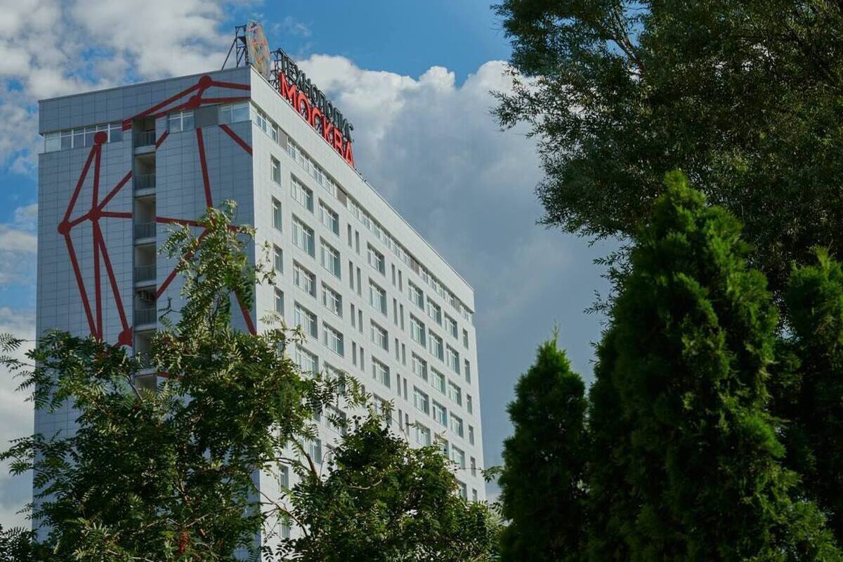 Ликсутов сообщил о применении в Арктике дорожных плит из переработанных шин