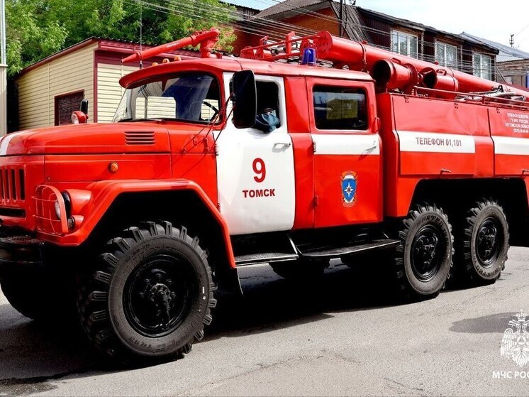 Грузовой автомобиль сгорел в Томском районе в минувшие сутки