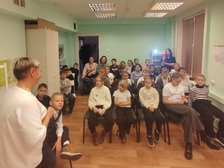 В гостях к гидрологической станции (Г-2) Котлас побывал целый школьный класс