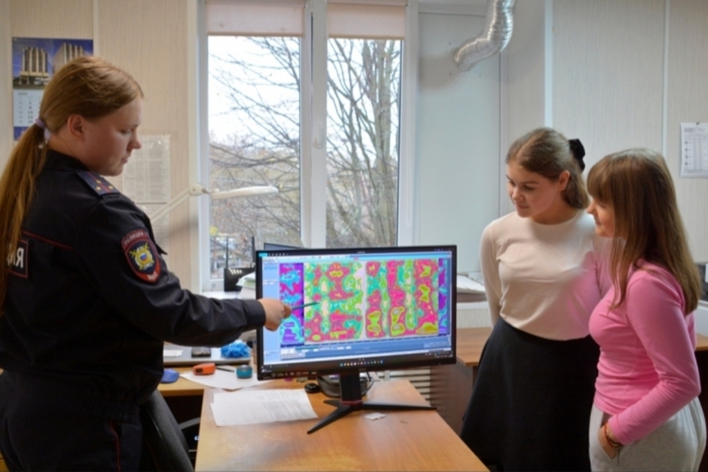 Смоленские школьники проверили на себе детектор лжи