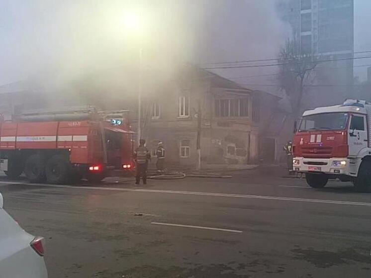 Пожар в Ленинском районе Самары утром 25 октября потушили за 1 час