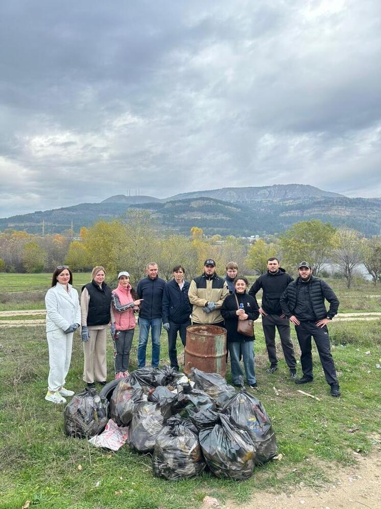 Кисловодчане провели субботник на Новом озере