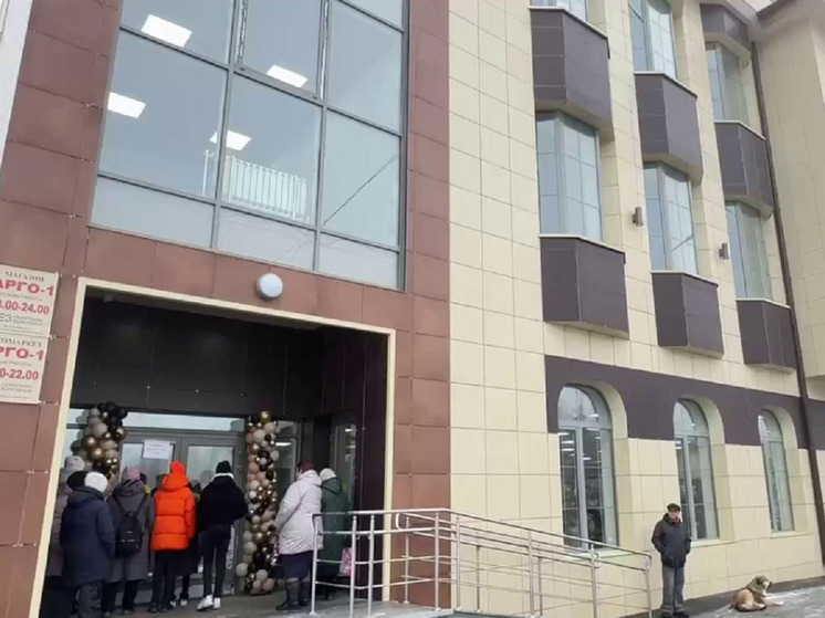 В Салехарде на Матросова открылся новый торговый центр