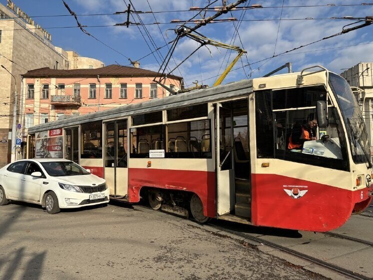 ДТП с участием трамвая приостановило движение в центре Тулы