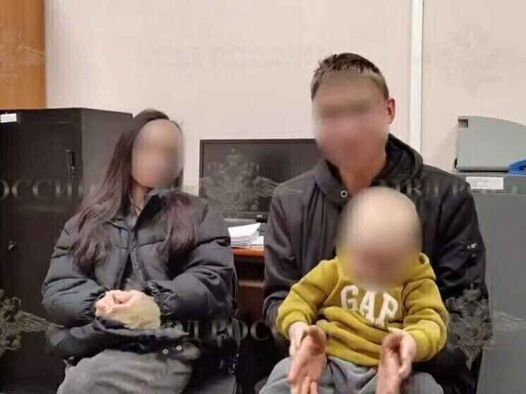 Семья, которая якобы набивала малышу тату, живёт на съемной квартире в Чувашии