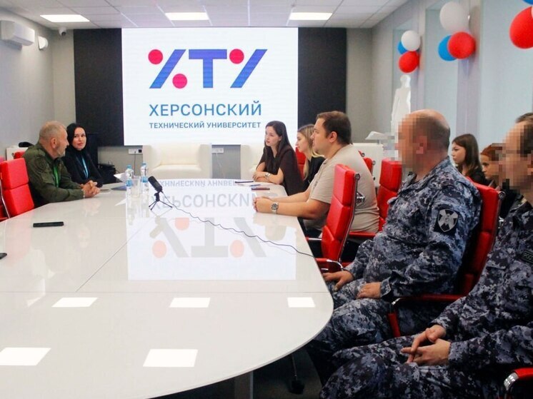 В Херсонской области росгвардейцы общались с Героем России Сергеем Архиповым