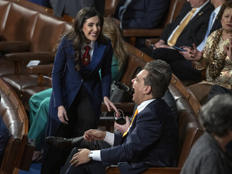 Конгрессвумен Луна: США пора вести диалог с Россией