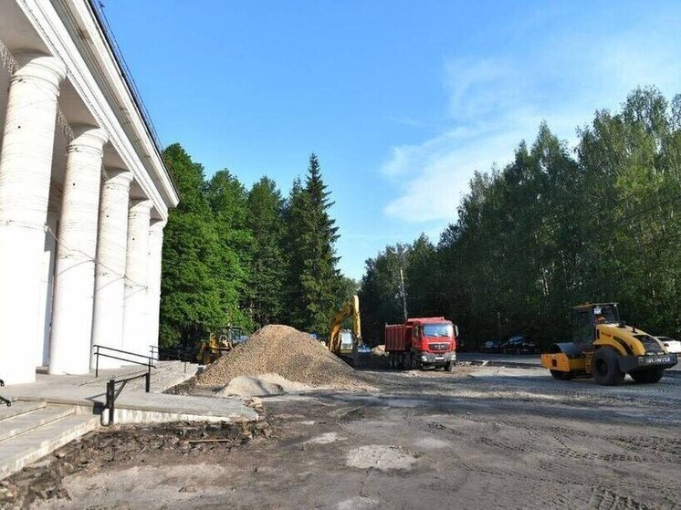 В областном центре завершается благоустройство у ДК «Гамма»