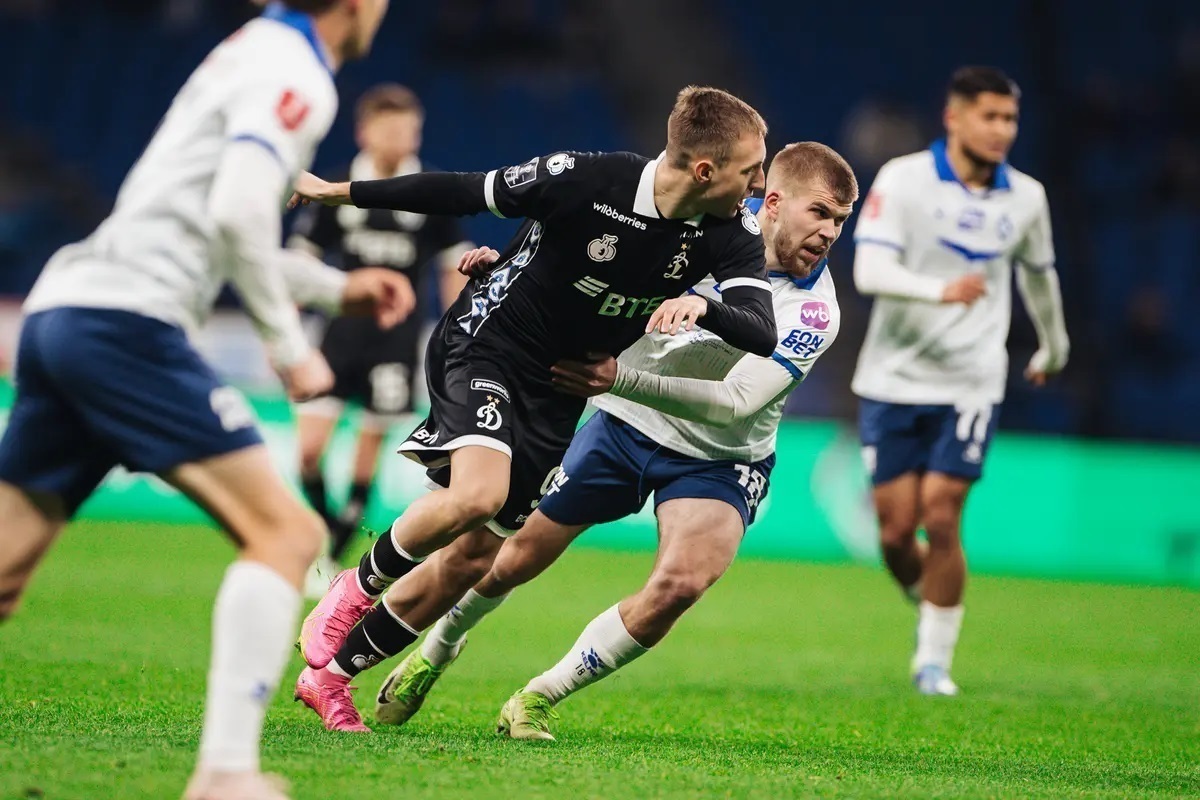 Эволюция футбольной формы: от грубого полотна до технологичных тканей