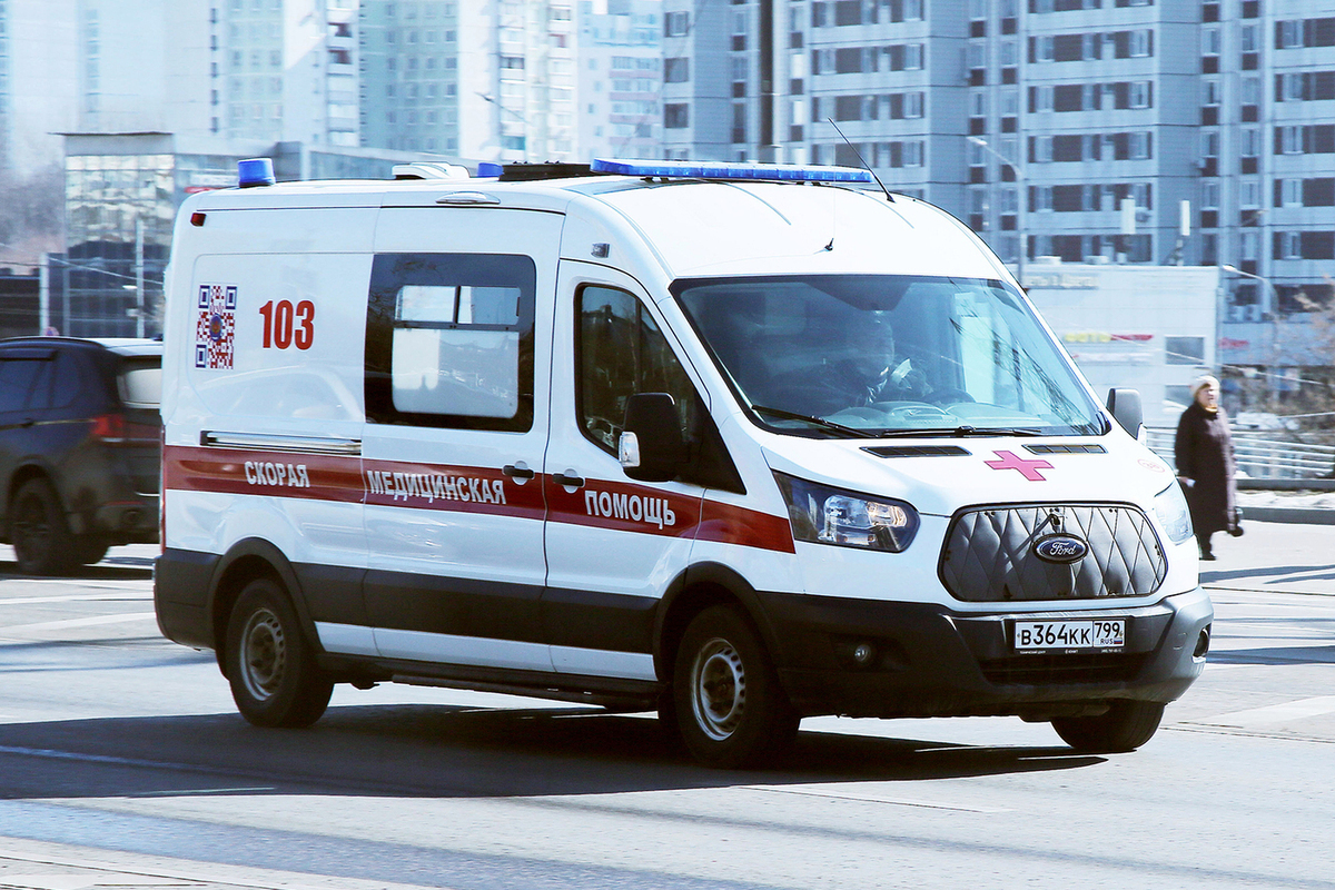 В результате ЧП на стройке один рабочий погиб, один пострадал