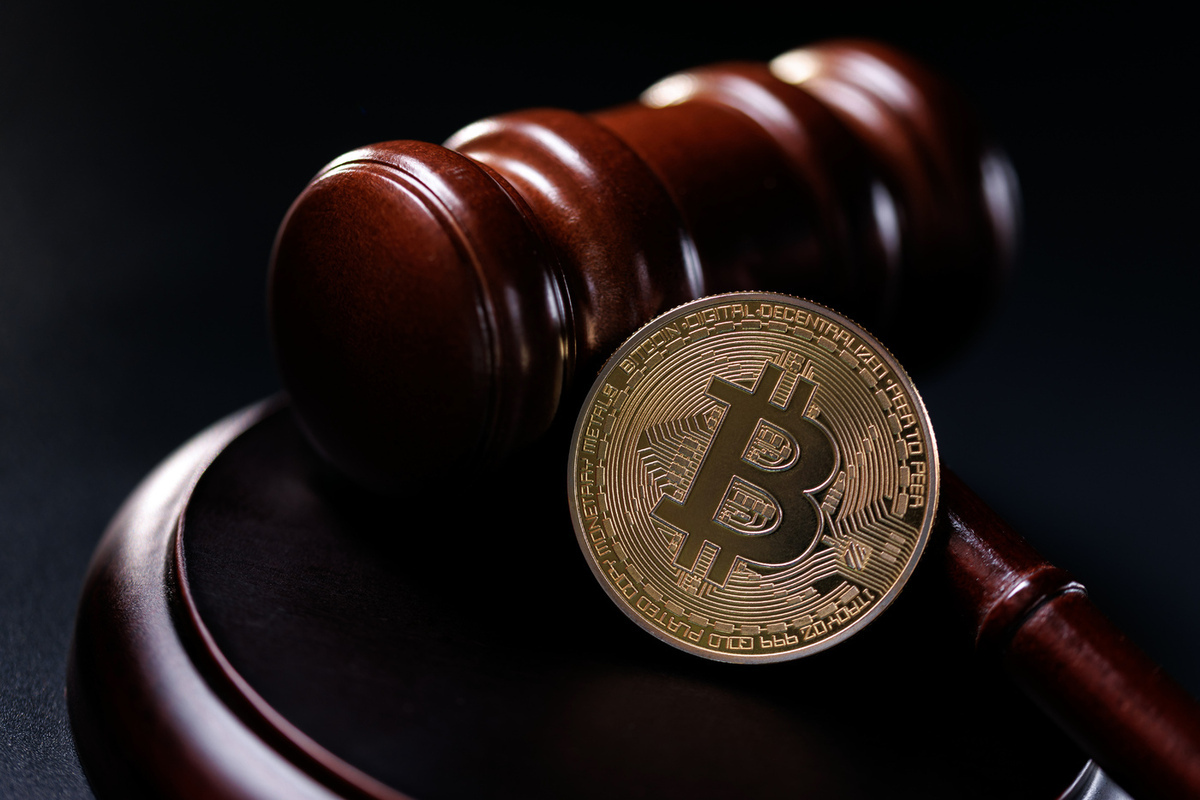 Possibile connessione tra Trump e la creazione di Bitcoin: un'ipotesi che scuote il mondo delle criptovalute