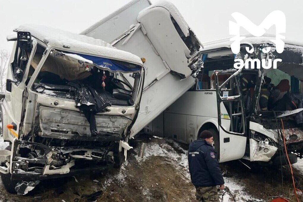 Жуткая авария с полным автобусом произошла в российском регионе