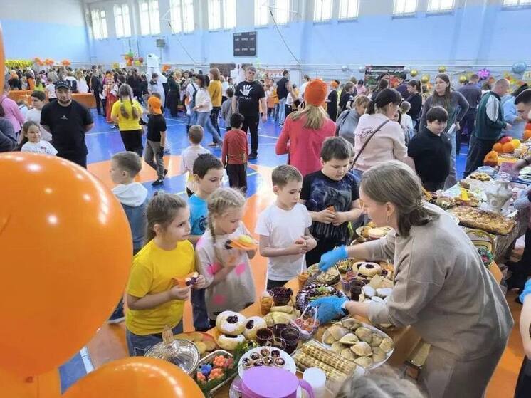 Салехардские школьники собрали 245 тысяч рублей в поддержку земляков на СВО