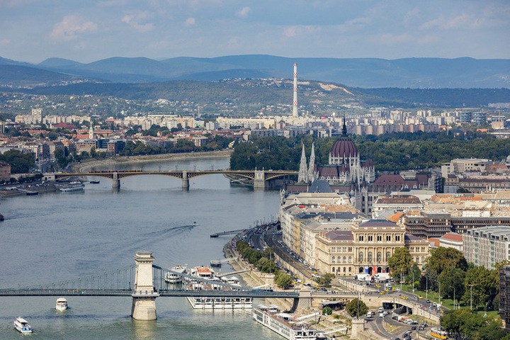 Turisti indesiderati: quali comportamenti disturbano le comunità locali e l'ambiente
