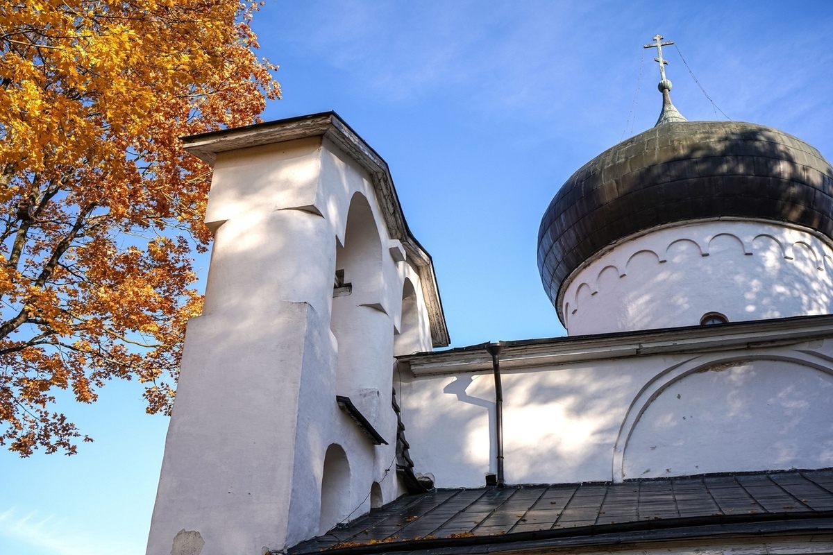 Уникальные фрески XII века могут увидеть псковичи сегодня на экскурсии в Спасо-Преображенском соборе