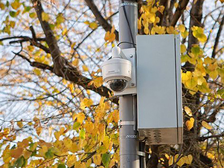 В Ессентуках камеры засняли истребителя урн