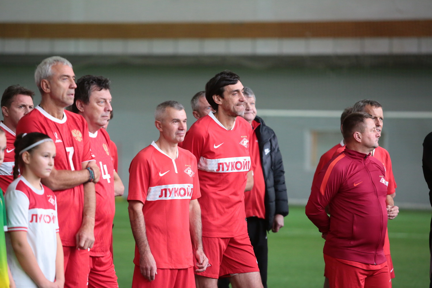 Звезды футбола на турнире в честь 99-летия Никиты Симоняна: яркие кадры матчей