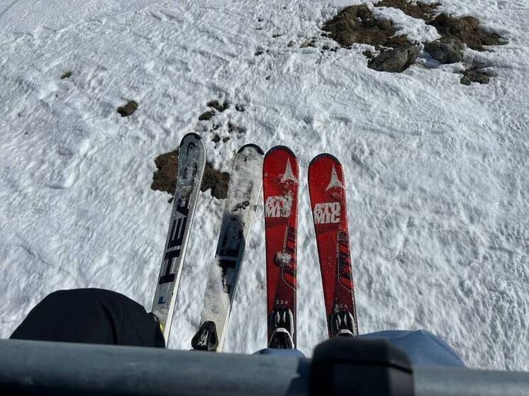 На курорте «Мамисон» смонтировали системы искусственного оснежения