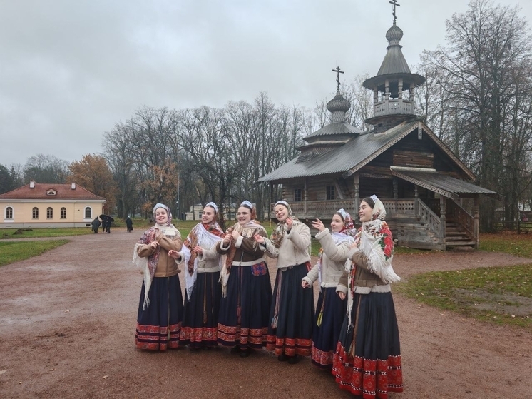 В новгородских Витославлицах записали популярную песню «Матушка Земля»