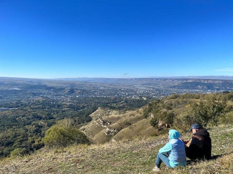 Национальный парк «Кисловодский» вновь стал лидером по посещаемости в сентябре