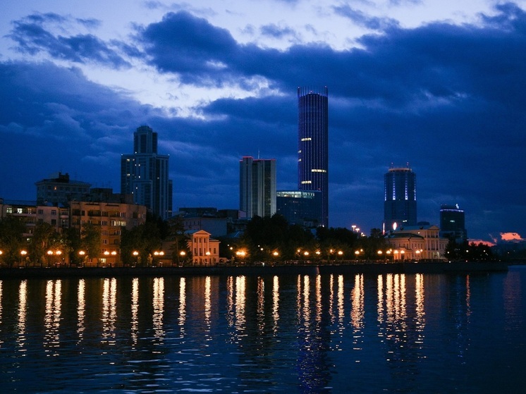 Над Екатеринбургом заметили комету Леммон