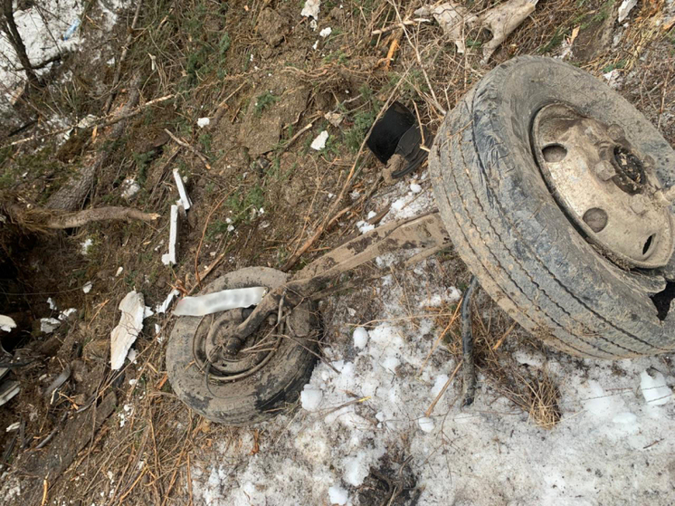 Водитель фургона из Новосибирска погиб в жестком ДТП на Алтае