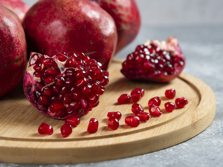 В Красноярске уничтожили полтонны гранатов с опасным вредителем