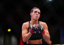 Бразильянка завоевала чемпионский пояс на турнире UFC 321 