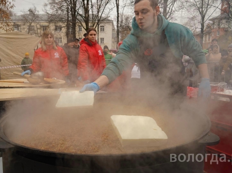 500 литров гречневой каши сварили в Вологде в День вологодского масла
