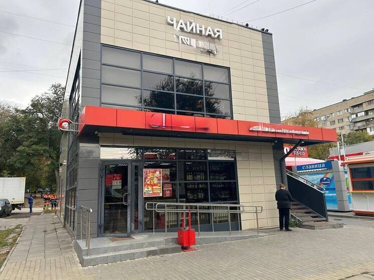 В Волгограде без бесплатной воды оставили шашлычную, чайную и алкомаркет