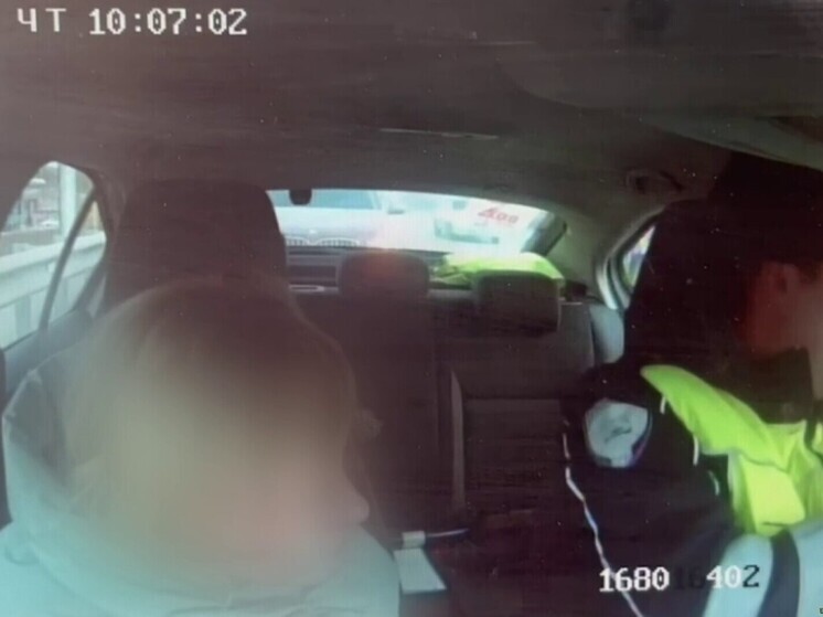 Пьяная женщина угнала «Ниссан» и попала в ДТП в Новосибирске