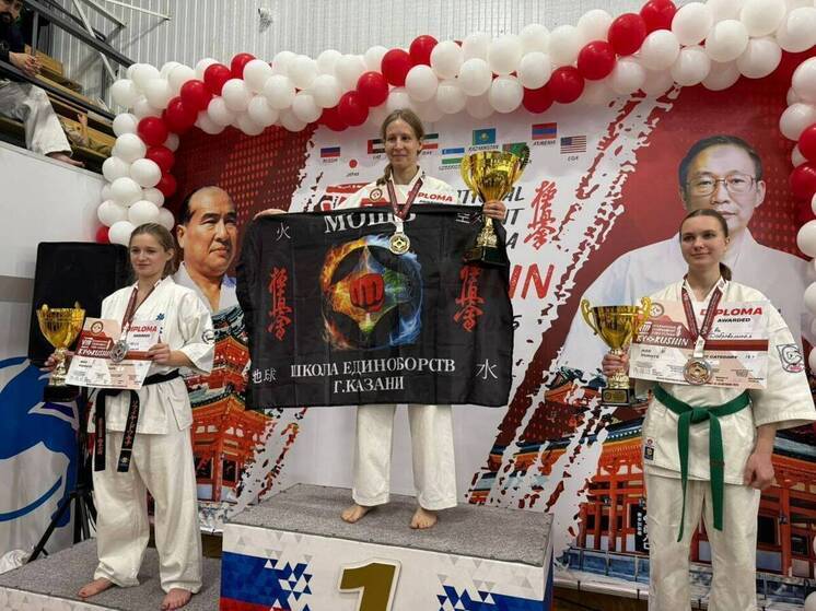 На Международном турнире по киокусинкай карате казанцы завоевала пять золотых медалей