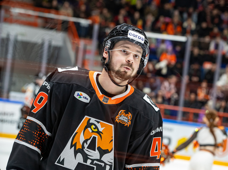 ХК «Лада» подписал пробный контракт с 32-летним защитником Ефимом Гуркиным