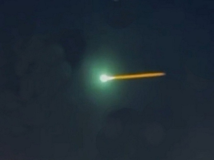 Профессор Гроховский: яркий огненный след над Москвой мог быть космическим мусором