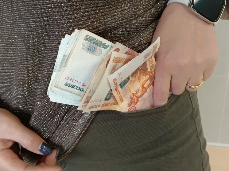 В Сочи задержали женщину по подозрению в краже 200 000 рублей у знакомого