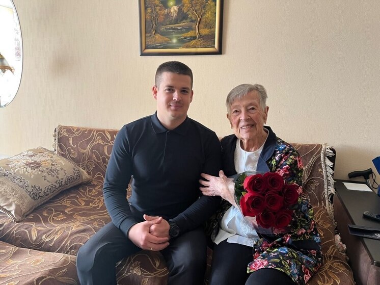 Президент России поздравил волгоградку Нину Глазкову со 100-летним юбилеем