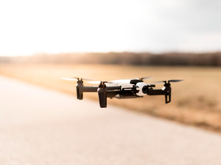 Дроны ВСУ вторые сутки атакуют мирных брянцев в Погаре