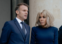 Целых десять человек предстанут в понедельник перед судом в Париже по обвинению в сексистских кибер-домогательствах к Брижит Макрон в рамках последнего дела, возбуждённого из-за гендерных претензий, которые в течение многих лет выдвигали в адрес первой леди Франции некоторые люди в Пятой республике и за её пределами