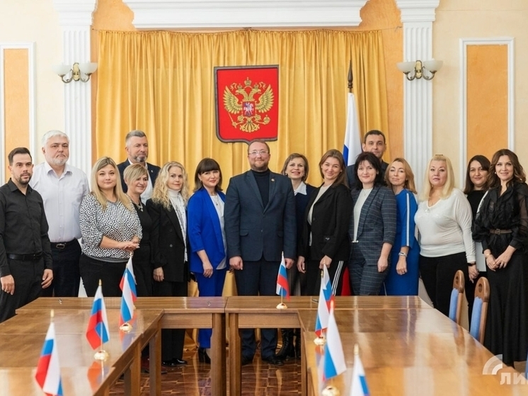 Восемь специалистов прибыли в ЛНР для работы по проекту "Земский работник культуры"