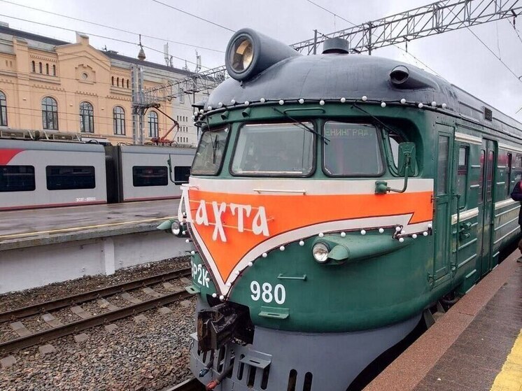 Ретропоезд «Лахта» доставит гостей на «Крендель Фест» в Выборге
