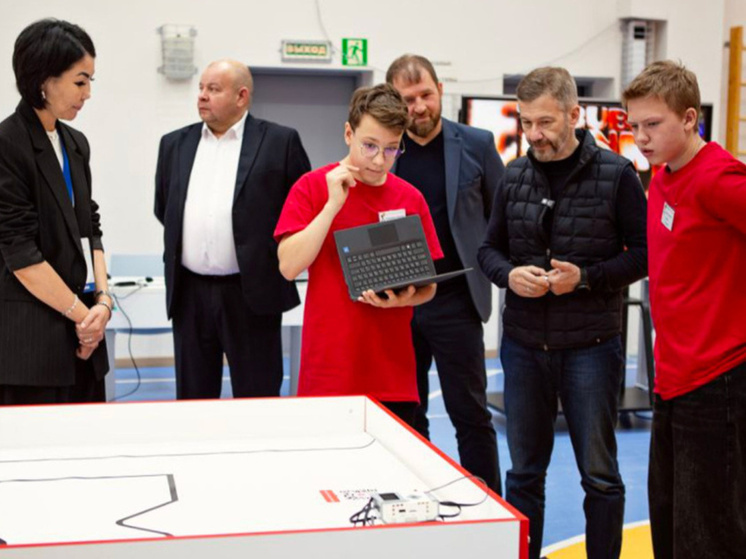 Робосумо и дерби: на Чукотке стартовал фестиваль юных инженеров