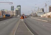 В Красноярске продолжаются ремонтные работы на Копыловском мосту, которые по условиям контракта должны быть завершены до 19 декабря