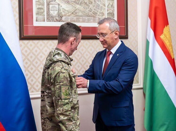 Калужский губернатор вручил награды героям СВО