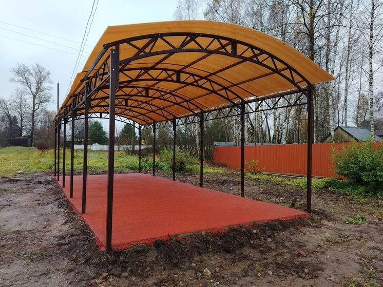 В калужском Мелихове строят спортплощадку