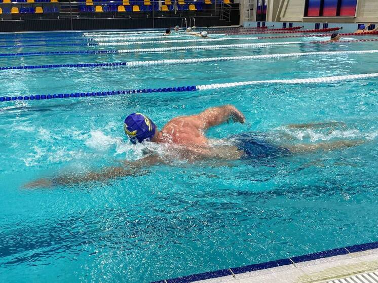 Запорожские педагоги сдали ГТО по плаванию