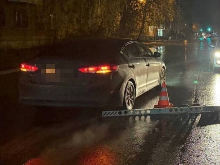 Мужчина на Hyundai Elantra сбил женщину в Самарской области вечером 27 октября