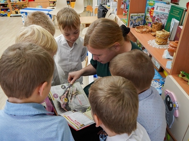 В Вологде стартовал проект «Читающий детский сад» (0+)